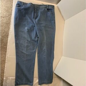 Tradition Country Collection ladies jeans in size 16.